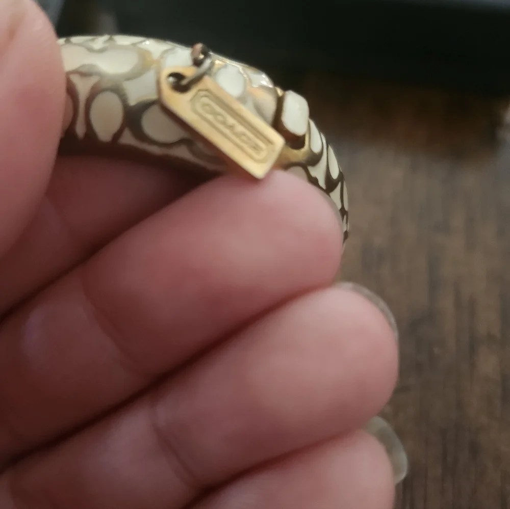 Coach Signature bangle bracelet - Picture 3 of 5